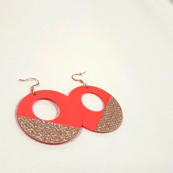 Round Hoop/ Statement Earrings/ Shimmer Detail/ Lightweight/ Dangle Earrings - Picture 5 of 9